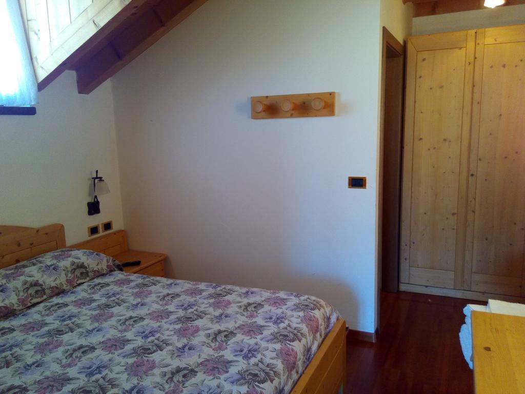B&B Casa Bazzanella 카발레즈 외부 사진
