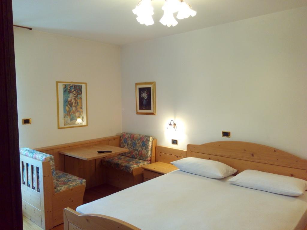 B&B Casa Bazzanella 카발레즈 외부 사진